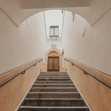 招待所 Amorini Baronial 切法卢
