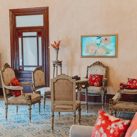 Amorini Baronial 4*
