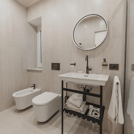 招待所 Amorini Baronial