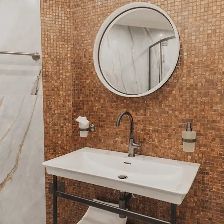 بيت ضيافة Amorini Baronial