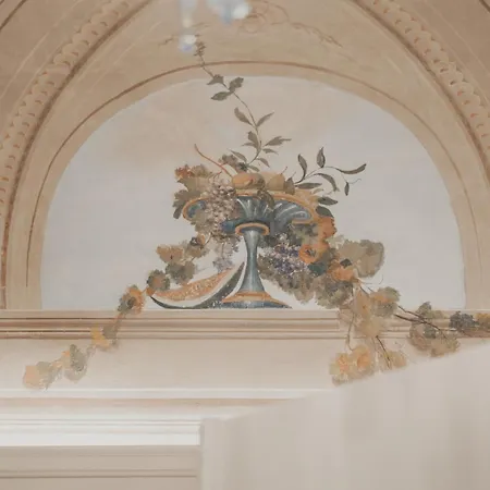 Amorini Baronial