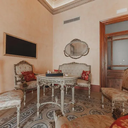 招待所 Amorini Baronial